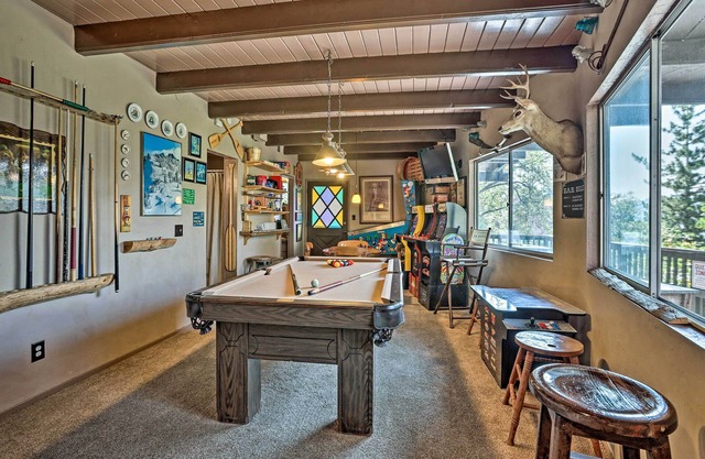 Family Cabin w/ Game Room Near Hiking + Skiing!