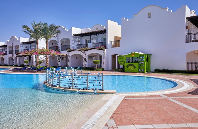 Family-Friendly Room w/Easy Beach Access & Comfort
