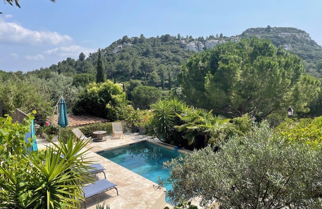 Casa de campo familiar con piscina en Baux-de-Provence