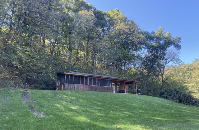 Cabaña acogedora para familias ubicada en el río Shenandoah.