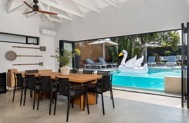 Family-Friendly Luxury 5 Bedroom Home | Pool and Gym