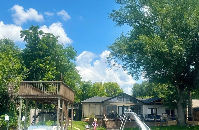 Increíble casa del lago en las orillas del hermoso lago Conroe
