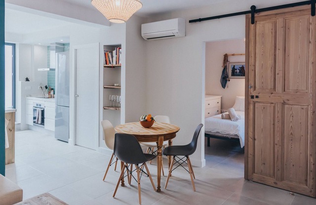 Casa familiar, a 50m de la playa, 2 BICICLETAS, WiFi, Bañera, Terraza, BBQ, café gratis, 6p