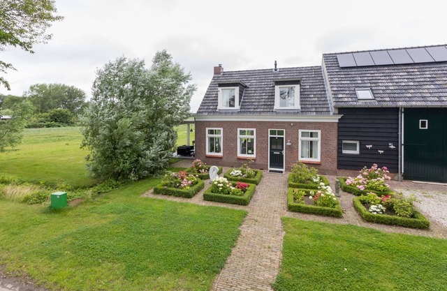 Casa Familiar en Vrouwenpolder Playa