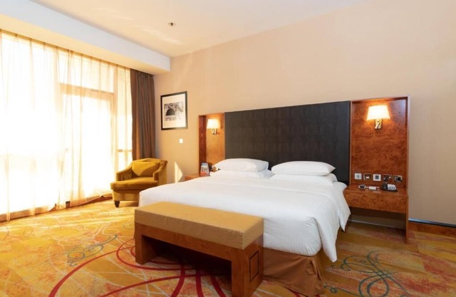 family Suite Near Carrefour Garhoud