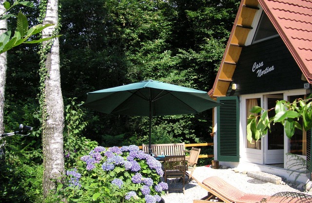 Fantástica casa de vacaciones sobre el lago Maggiore, fantástico jardín, piscina, parrilla