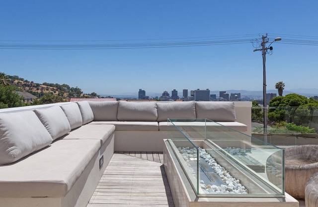 Fantástica villa urbana en Lions Head con vista: piscina, jacuzzi y jardín