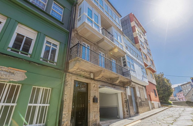 Alojamiento de 6 habitaciones en Ferrol