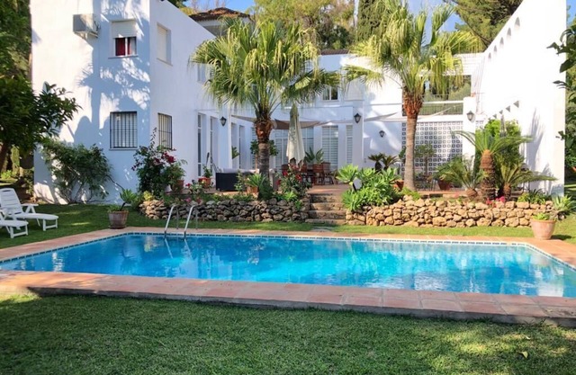Amazing villa of 5 dormitorios cerca Puerto Banus, playas y sus animaciones!!!!
