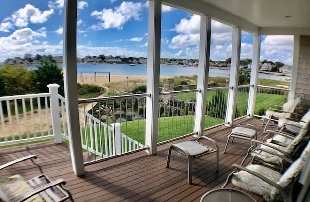 Fantastic Waterfront Home on Bayview Beach (2198)