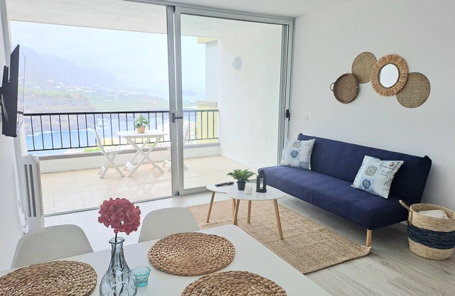 Apartamento con impresionantes vistas al mar, relájate y disfruta!