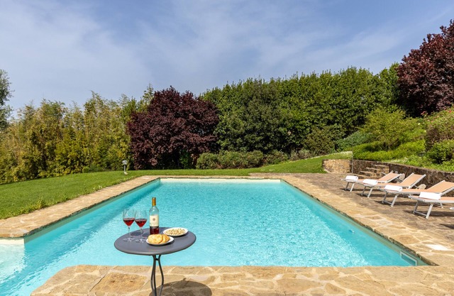 Casa rural "Podere San Bartolo - Casa Colonica 2" con piscina compartida, terraza privada y Wi-Fi