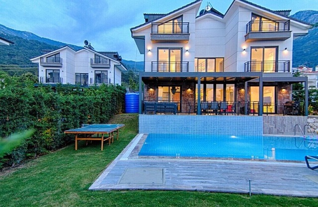 Fethiye Ölüdeniz` de 4+1 Lüks Villa