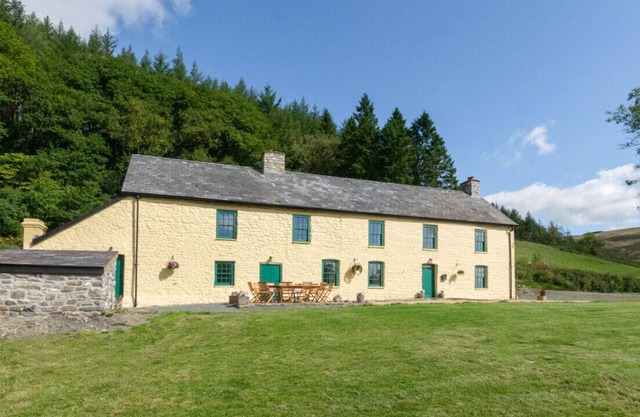 Ffermdy Llanwrtyd - Seis Habitaciones Casa, Capacidad 11