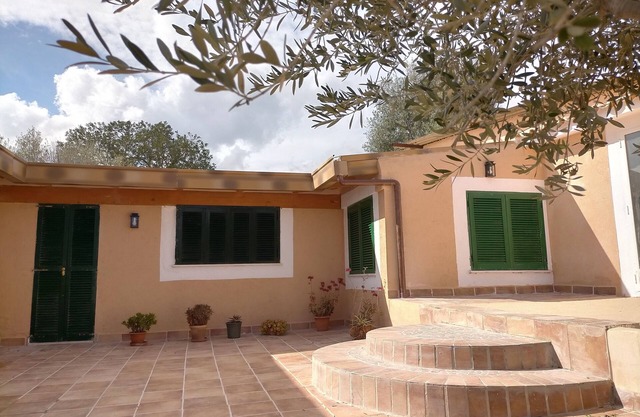 Finca con vistas y a 10 minutos de la playa, para 6 personas