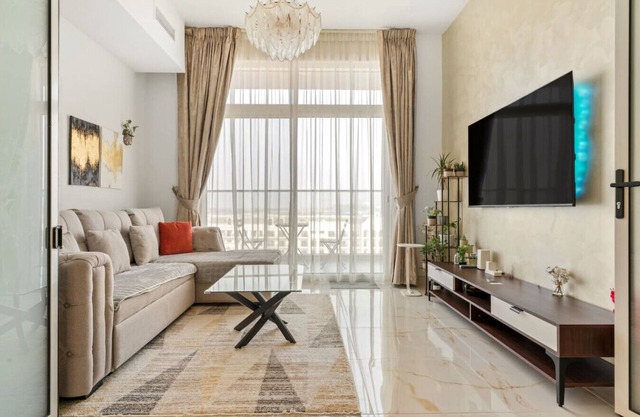 FIRST CLASS | 1BR | Luxe Living in Gemz