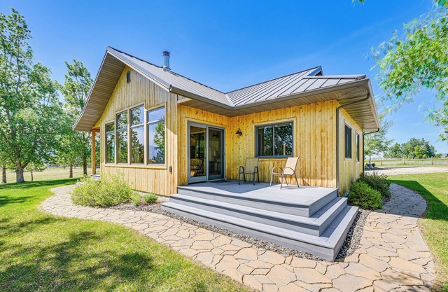 Fish, Hike & More: Home w/ Views in Stevensville!