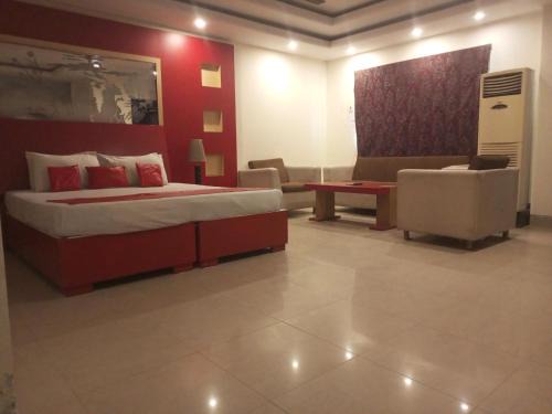 Five Monts hotel