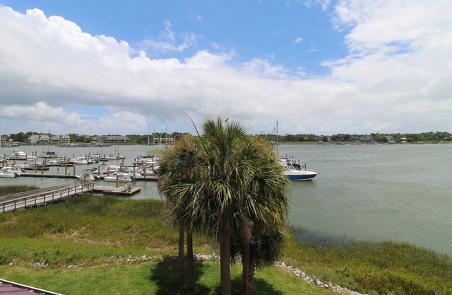 Five Palms ~ Condo w/ porch overlooking the Folly River