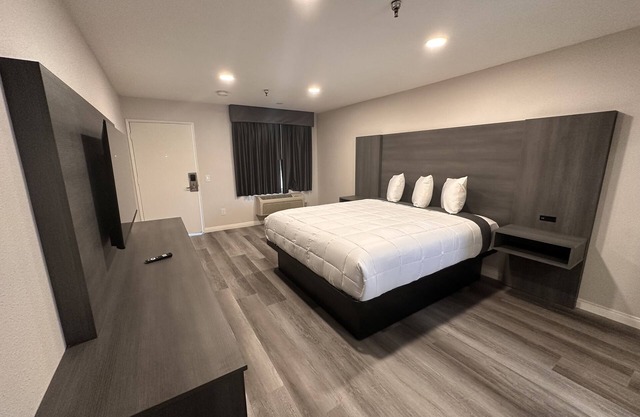 Five Star Inn West Covina