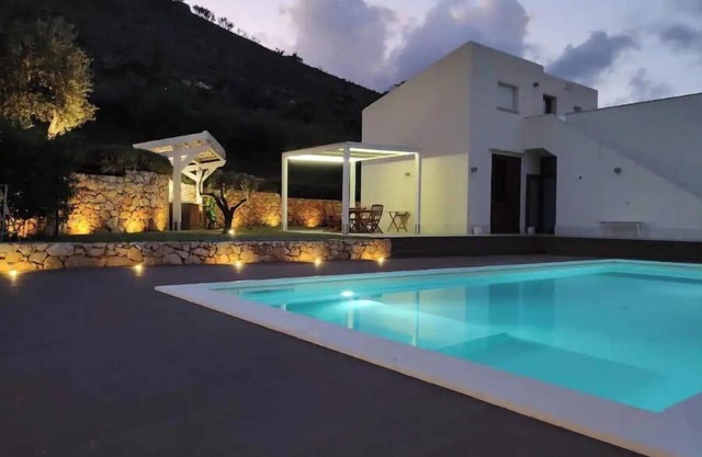 Five stars 3 bedroom villa with pool Lo Zingaro