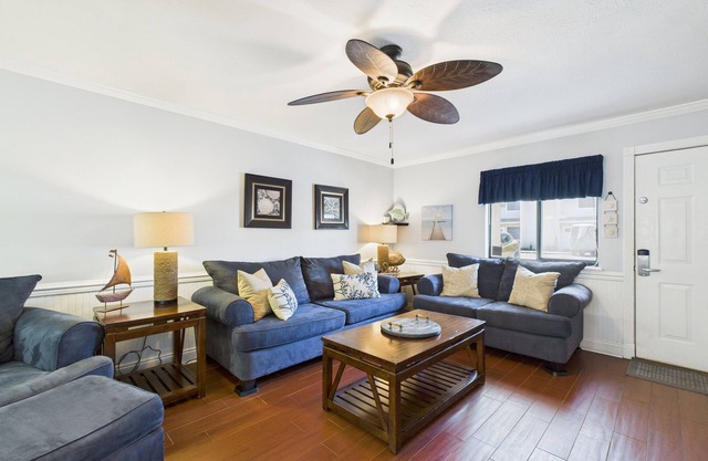 Flamingo Paradise 169-Beach Access-Sleeps 8