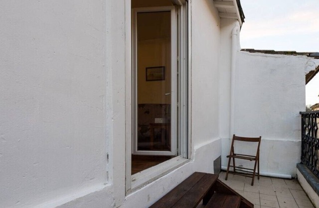 Piso y balcón centro Blaye