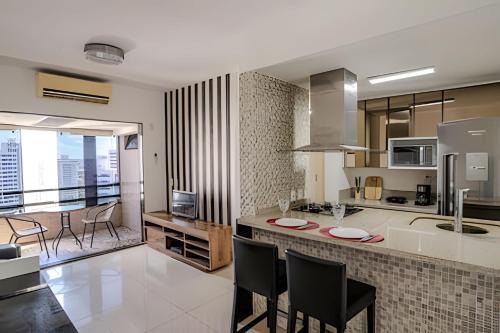 Flat c/Limpeza Diária | Piscina e Praia - DL1804