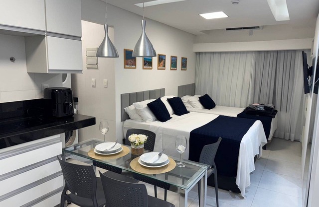 Flat with pool 50m from the beach