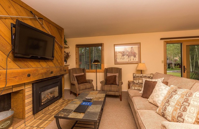 Flying Dutchman by Summit County Mountain Retreats