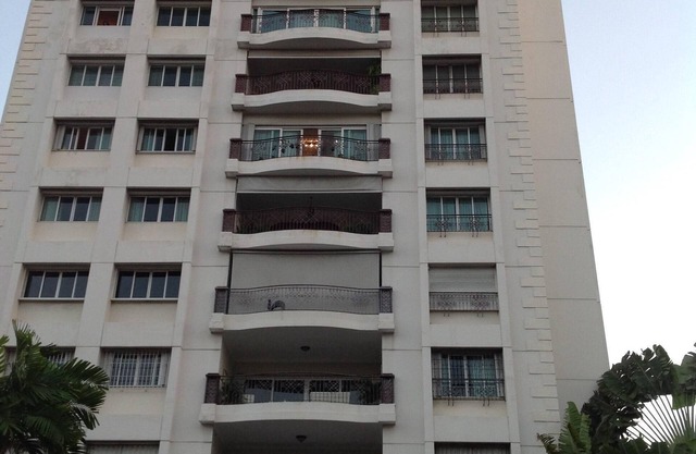 * En Venta * o * Año de Arrendamiento * Condo de Lujo / Centro de Ciudad Sto Dgo / 3 Suites / Capacidad 6