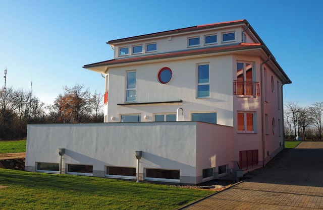 Villa a cuatro vientos con piscina.