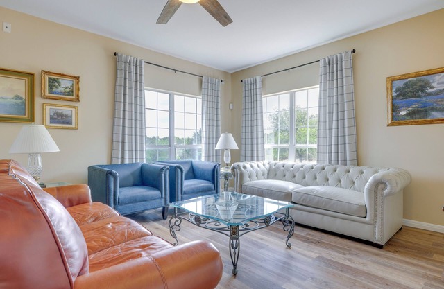 'Fox Ridge Farmhouse' - Hill Country Getaway!