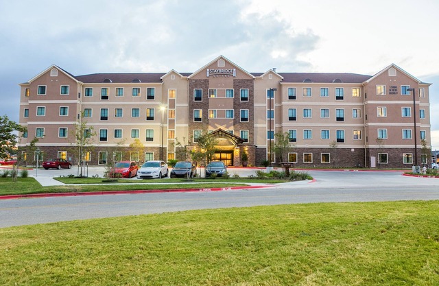 Free Breakfast + 24 Hour Business Center + Heated Pool | Close to University of Texas
