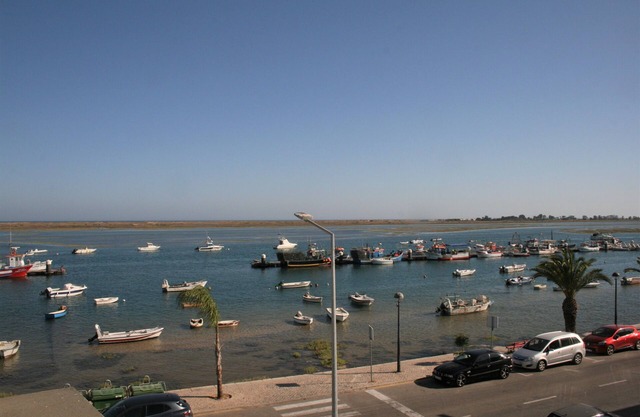 Apartamento privado en la última planta, sin pasar por alto, frente al mar con hermosas vistas al mar