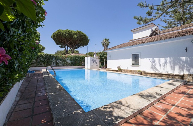FUENTE ALEGRE - Bonita villa con piscina privada.