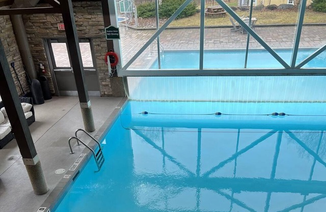 Full kitchen Suite, Two Bedrooms, 4 beds- You can see the slopes from the suite!