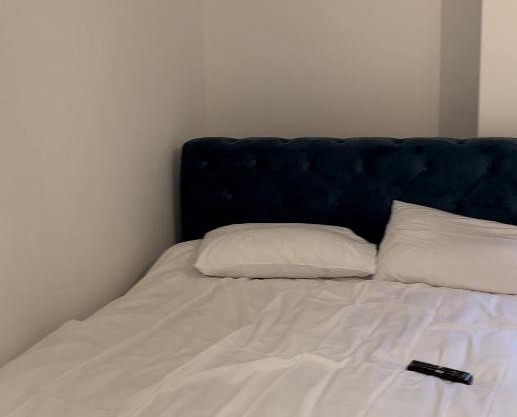 Cute,Cozy and bright apartment.