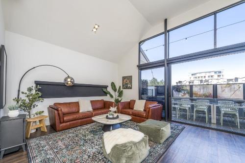 Fun for Families Location, Cinema, Games, Wifi
