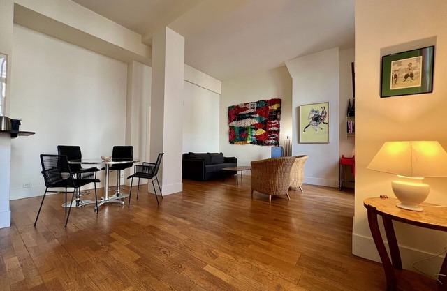 Furnished 2 room apartment Paris, Marais