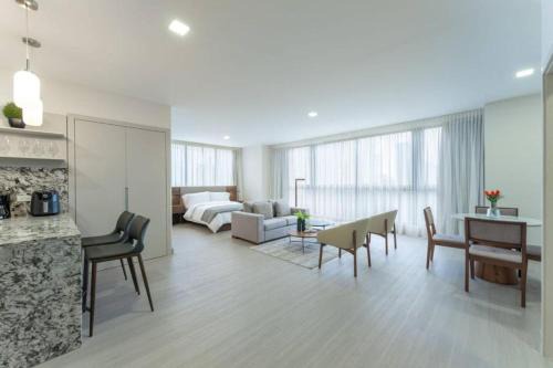 Furnished Studio with Park View