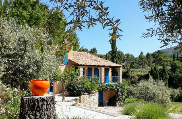 Bleu Du Calvaire Cottage