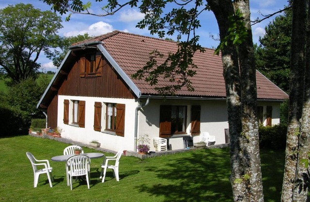 Gîte de la Marandine en Métabief con jardín