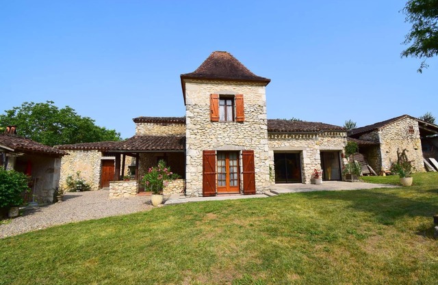 MAISON DE CARACTERE RESTAURÉE - LGM252