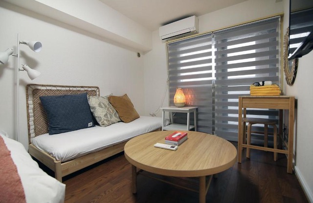 G605 Shinjuku! Free pocket wifi! Triple room.