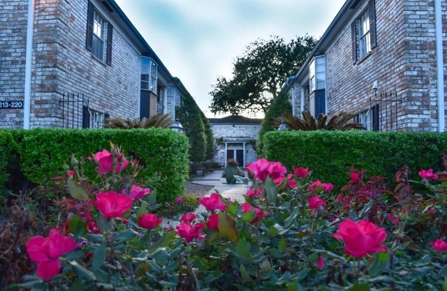 Galleria Area Apt Long and Short Rentals Available
