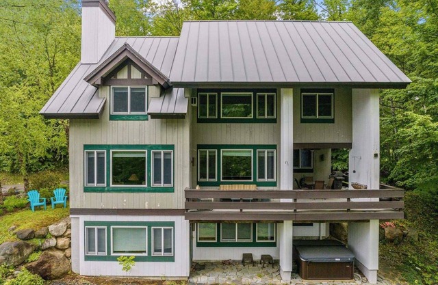 Gavia Chalet - Mountain Views - Private Hot Tub - Loon Mtn - Kancamangus Highway