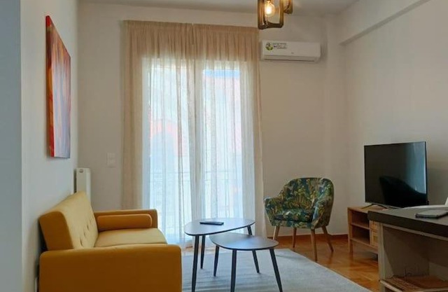 GAYA - the yellow apartment