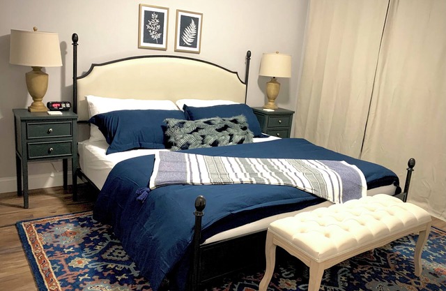 Gem of the Blue Mountains! 6 min to Biltmore,10 min to downtown. High speed WIFI