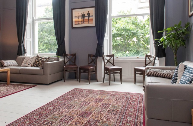 Georgian Townhouse Grand Apartment